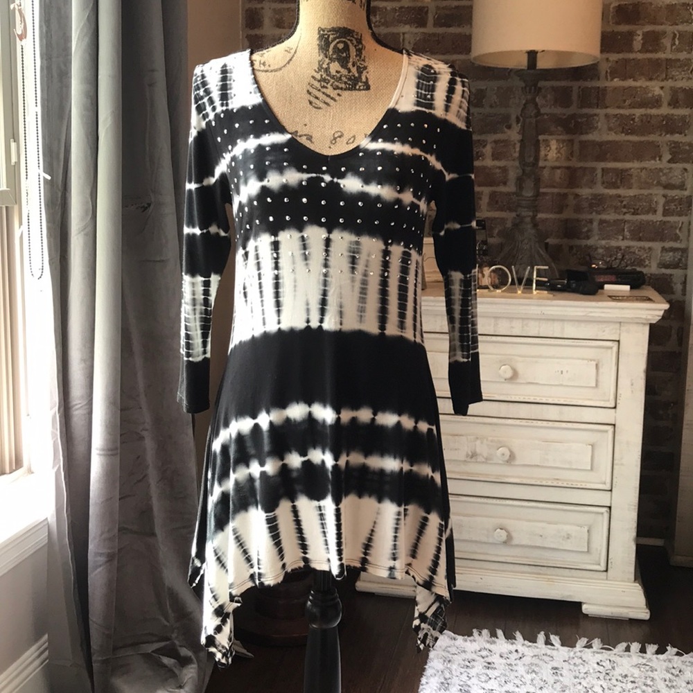 Tie Dye Asymmetrical Hem Tunic Top